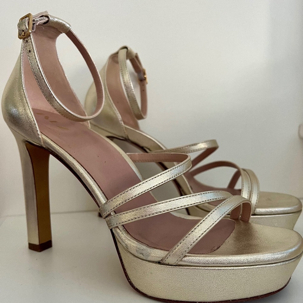 Inez Soft Gold Platform Heels Size 9
